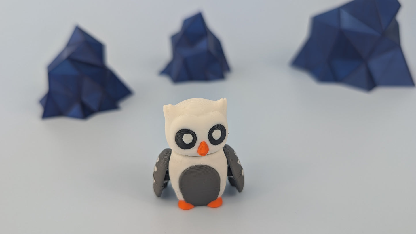 Arctic Snow Owl – Articulated Figurine & Keychain