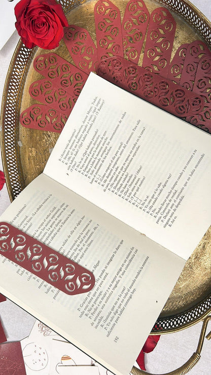 Rose Bookmark – Elegant Bookmark for Book Lovers - Mold and Matter