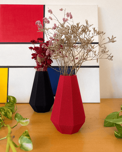 Helena Flower Vase – RippleMesh Textured 3D Printed Vase - Mold and Matter