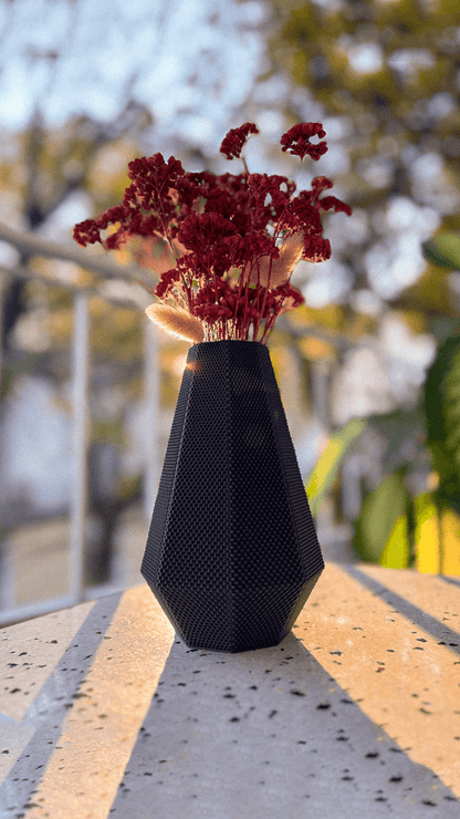 Helena Flower Vase – RippleMesh Textured 3D Printed Vase - Mold and Matter